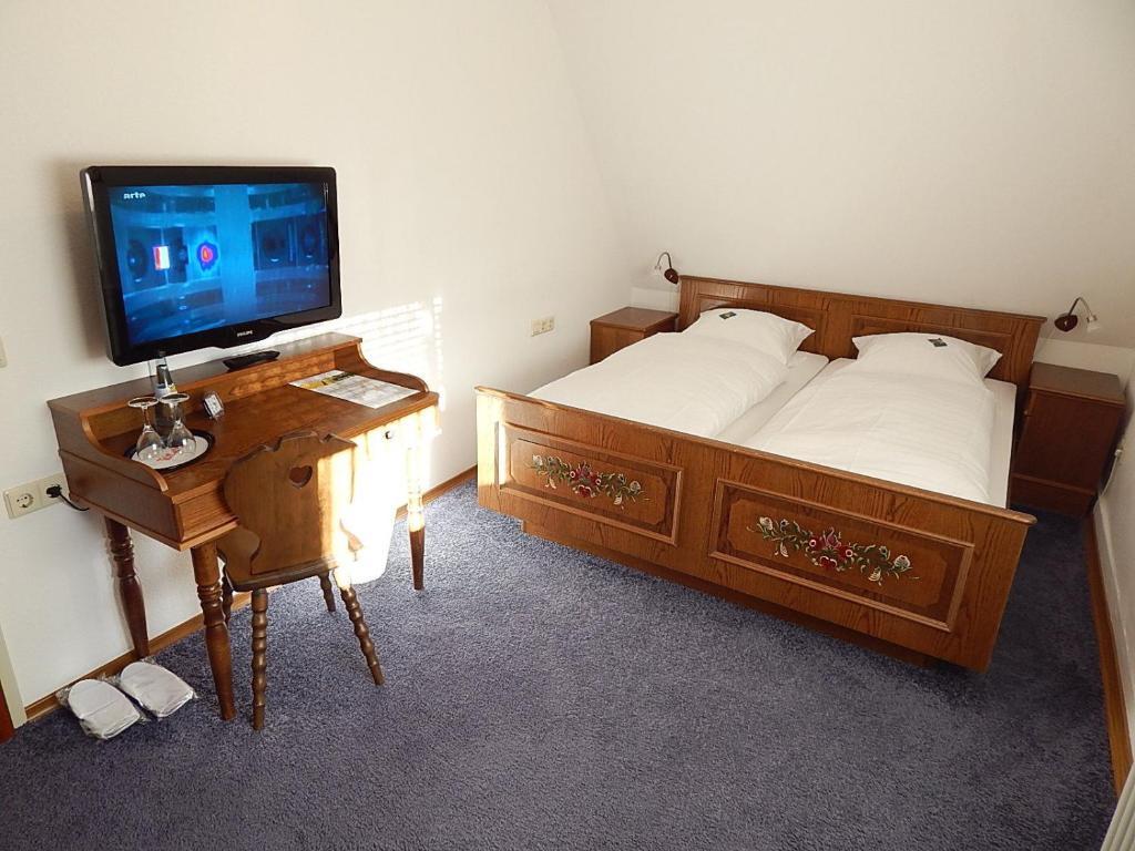 ホテルNachtigall ゲルンスバッハ 部屋 写真