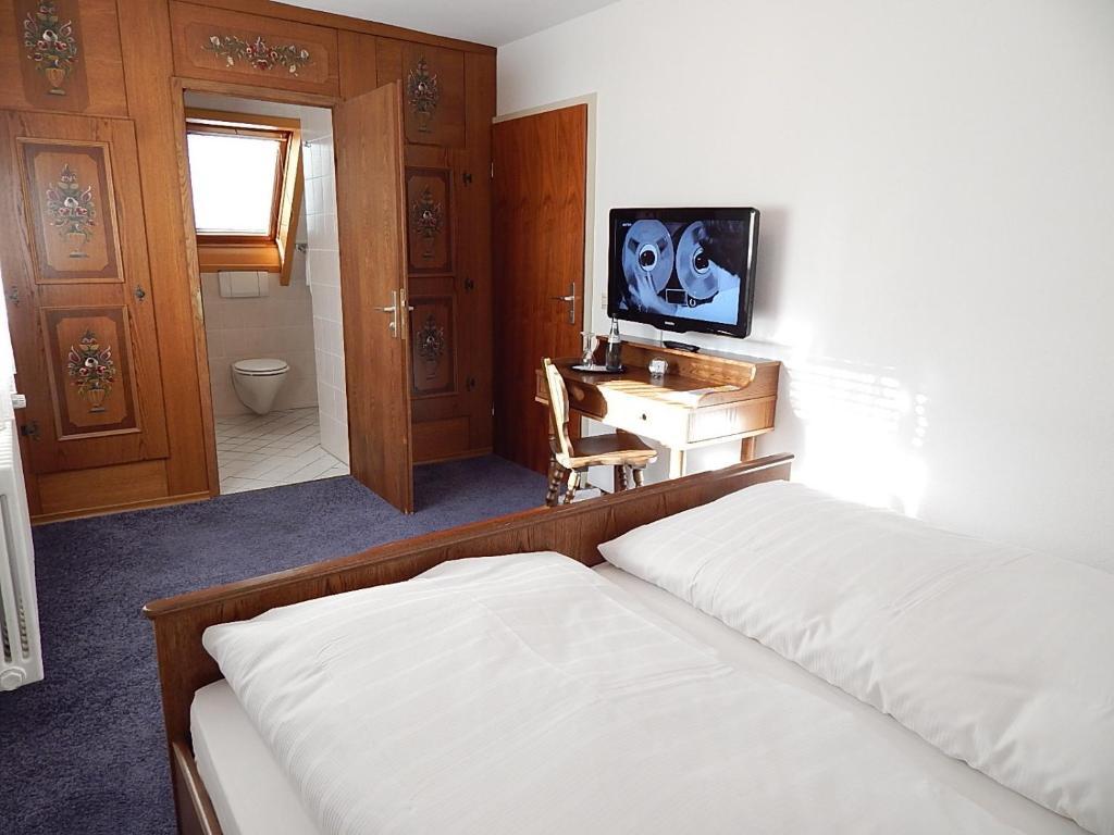 ホテルNachtigall ゲルンスバッハ 部屋 写真